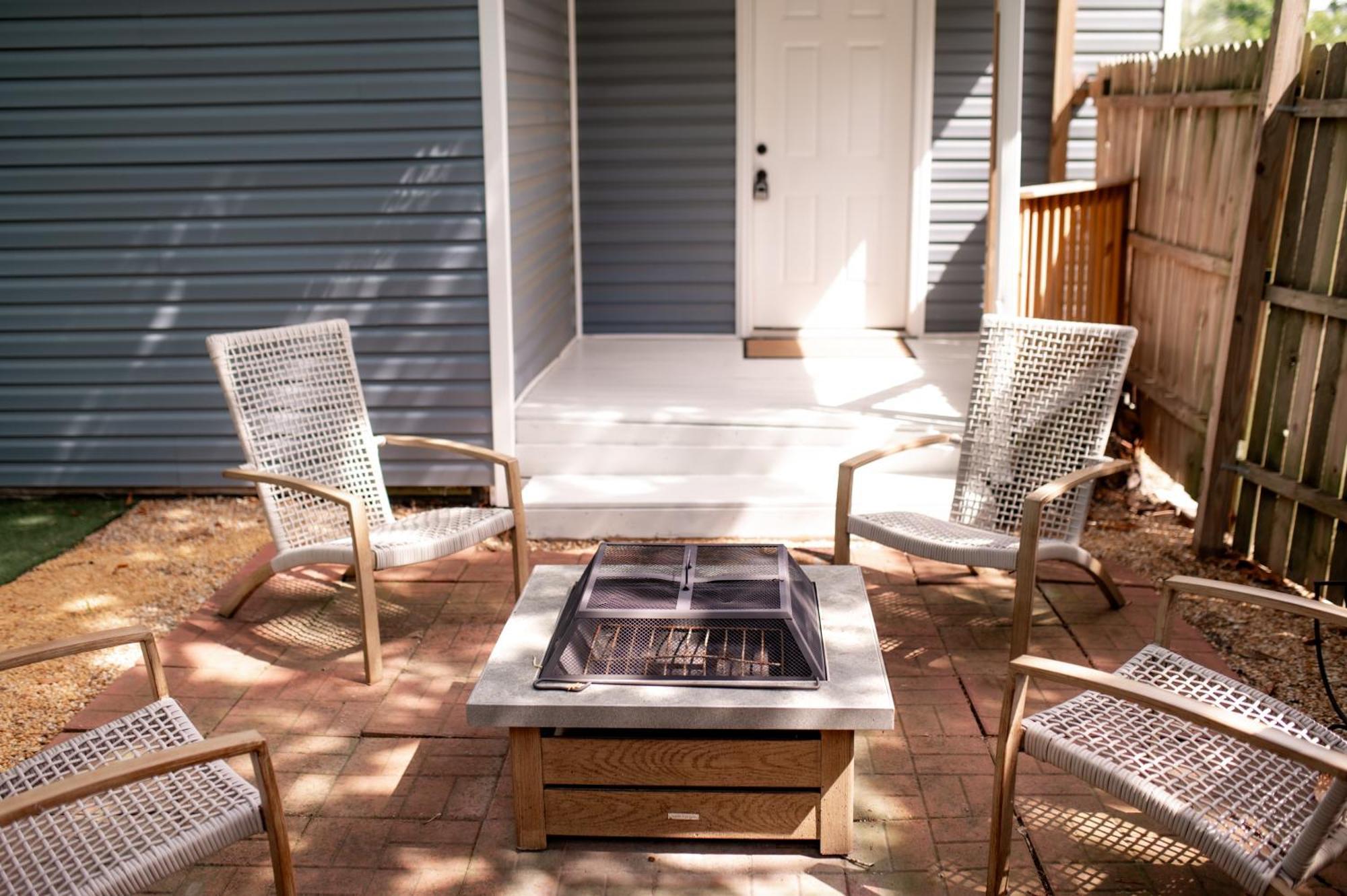 Bluewater Downtown Cottage Wilmington Extérieur photo